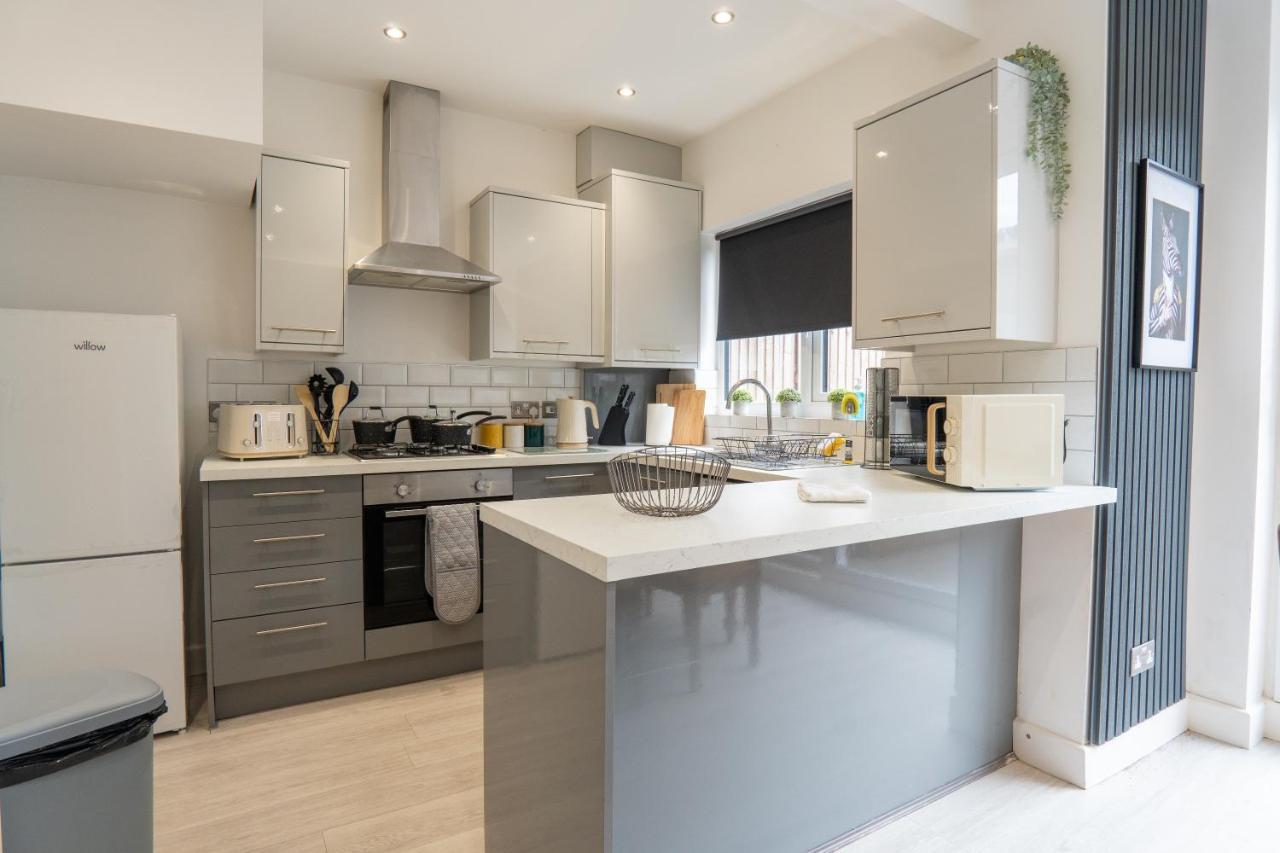 Sheldon House 3 Bed Cosy Home Nr Jlr & Nec エクステリア 写真