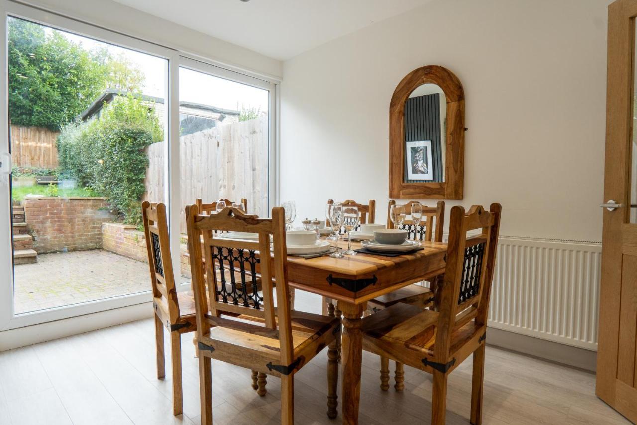 Sheldon House 3 Bed Cosy Home Nr Jlr & Nec エクステリア 写真
