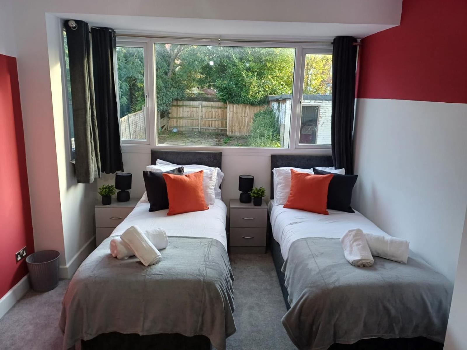 Sheldon House 3 Bed Cosy Home Nr Jlr & Nec 部屋 写真